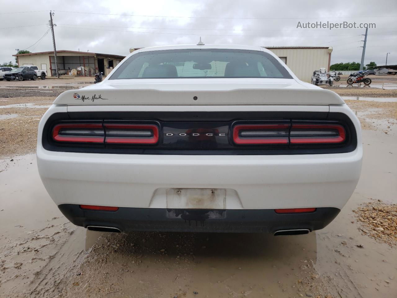 2018 Dodge Challenger Sxt White vin: 2C3CDZAG7JH255148