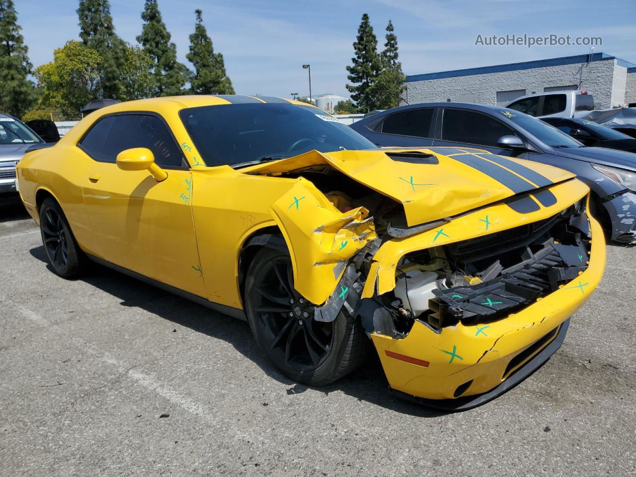 2018 Dodge Challenger Sxt Yellow vin: 2C3CDZAG8JH116274