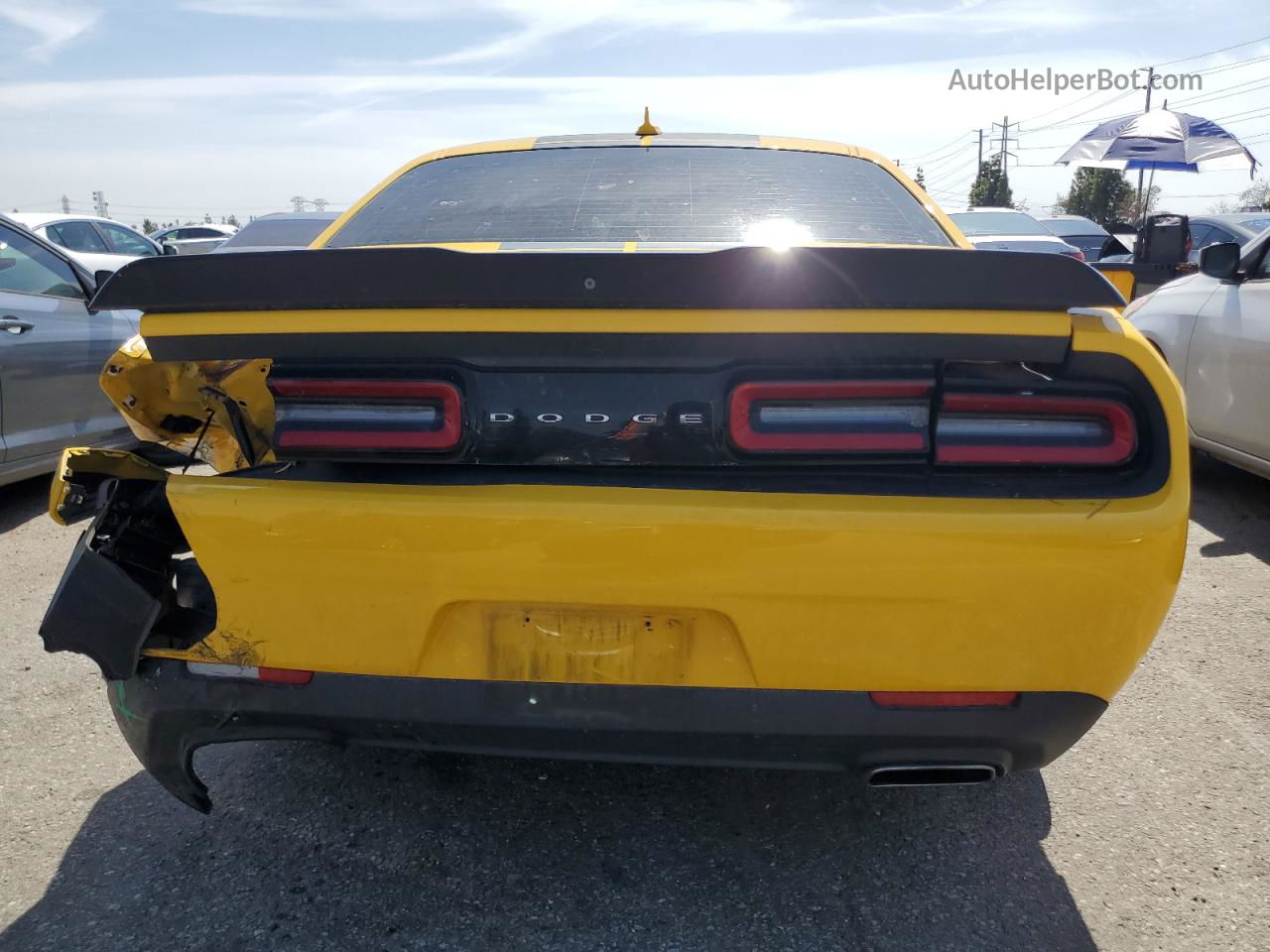 2018 Dodge Challenger Sxt Yellow vin: 2C3CDZAG8JH116274