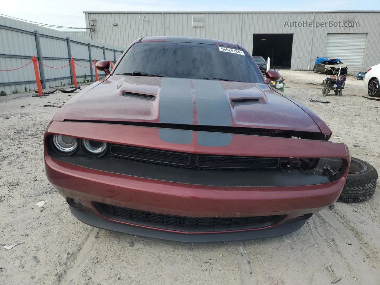 2018 Dodge Challenger Sxt Burgundy vin: 2C3CDZAG8JH246443