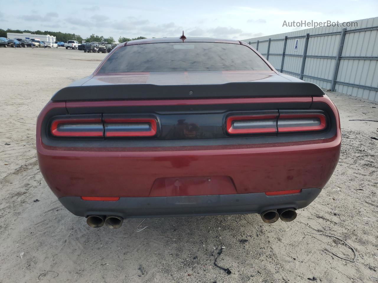 2018 Dodge Challenger Sxt Burgundy vin: 2C3CDZAG8JH246443