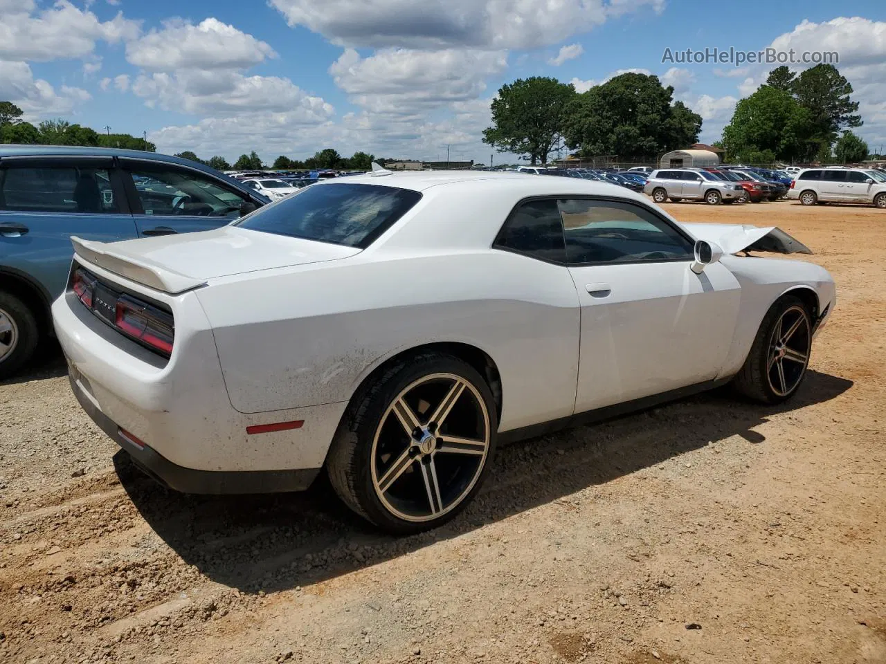 2018 Dodge Challenger Sxt White vin: 2C3CDZAG8JH258253