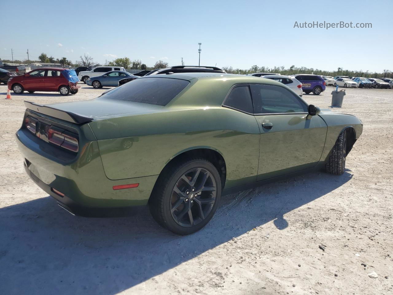 2022 Dodge Challenger Sxt Green vin: 2C3CDZAG8NH233536