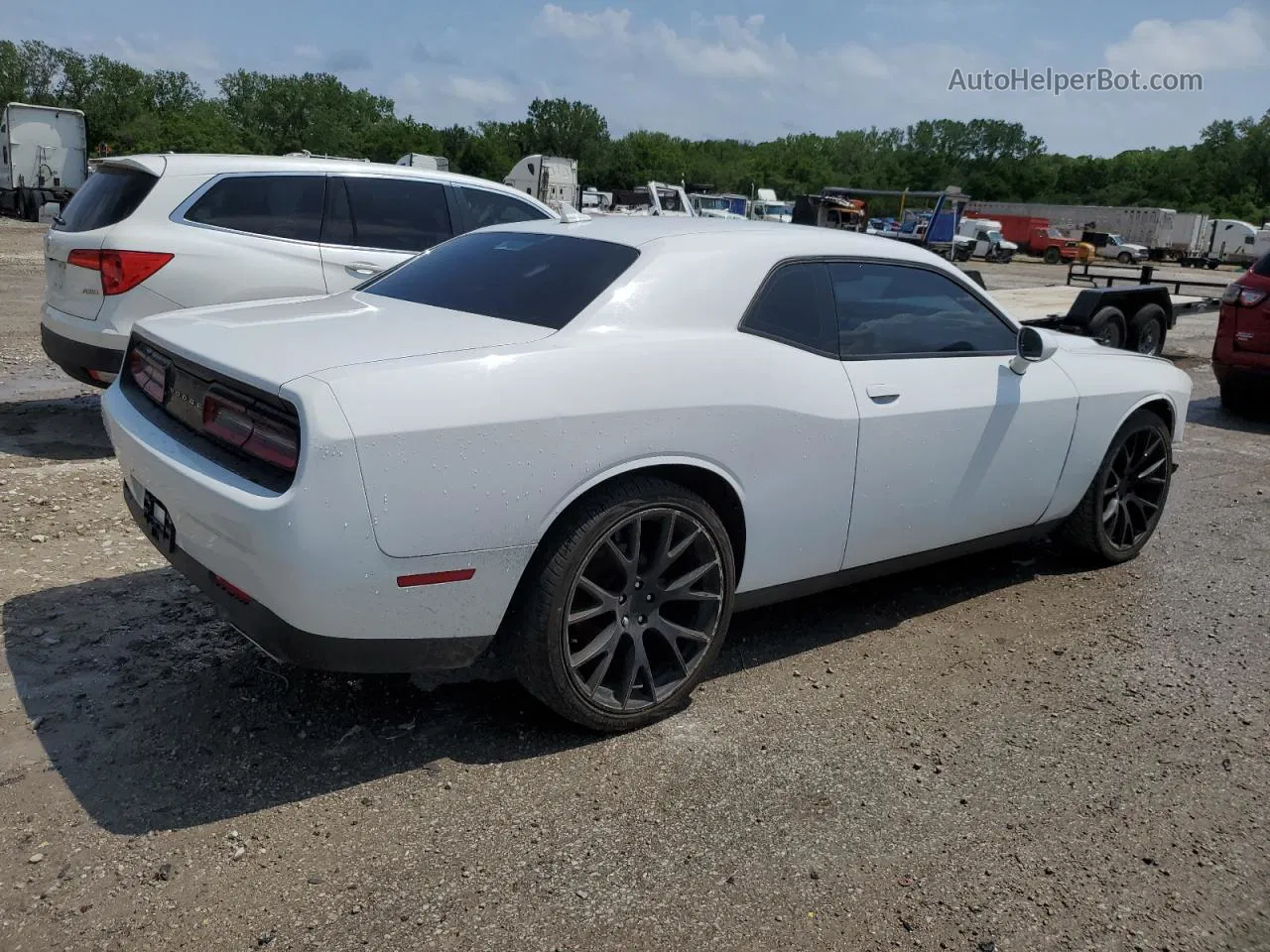 2016 Dodge Challenger Sxt White vin: 2C3CDZAG9GH309669