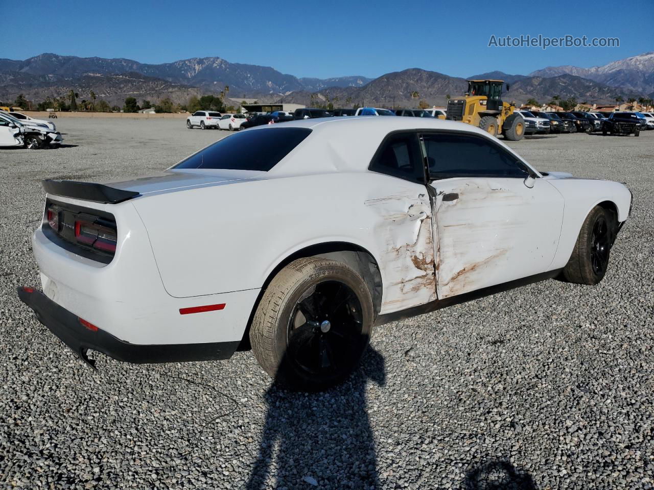 2017 Dodge Challenger Sxt White vin: 2C3CDZAG9HH572682