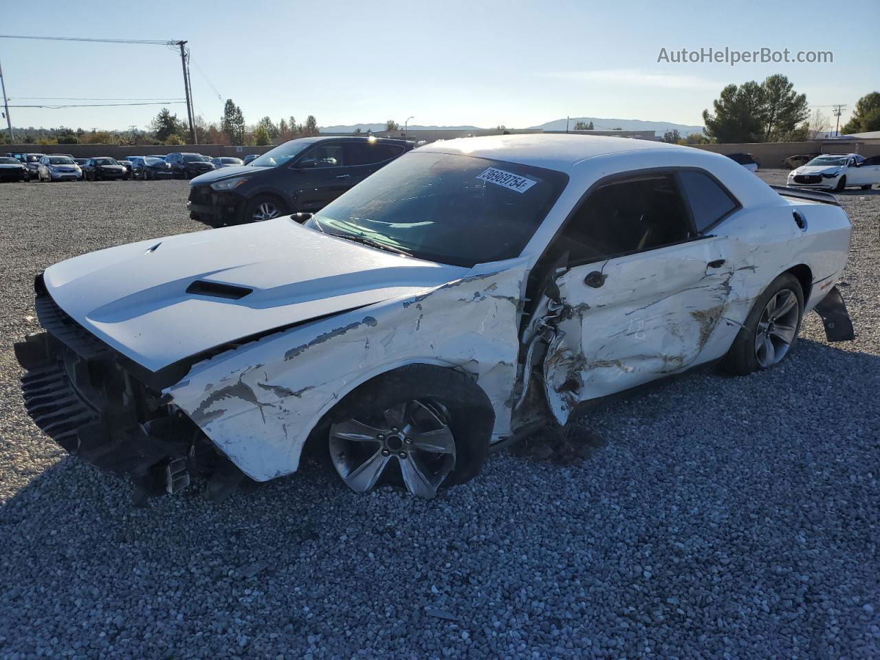 2017 Dodge Challenger Sxt White vin: 2C3CDZAG9HH572682