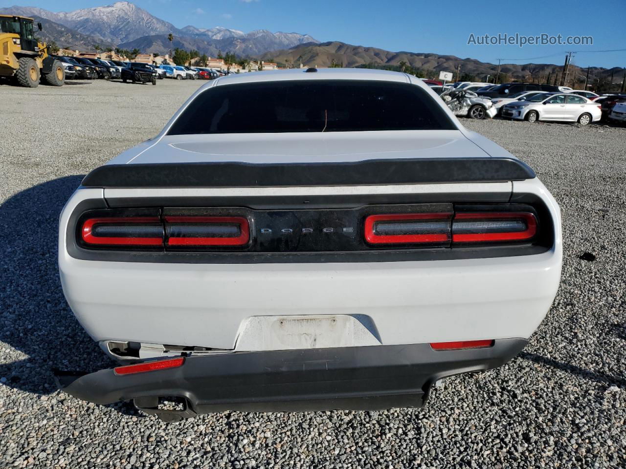 2017 Dodge Challenger Sxt White vin: 2C3CDZAG9HH572682