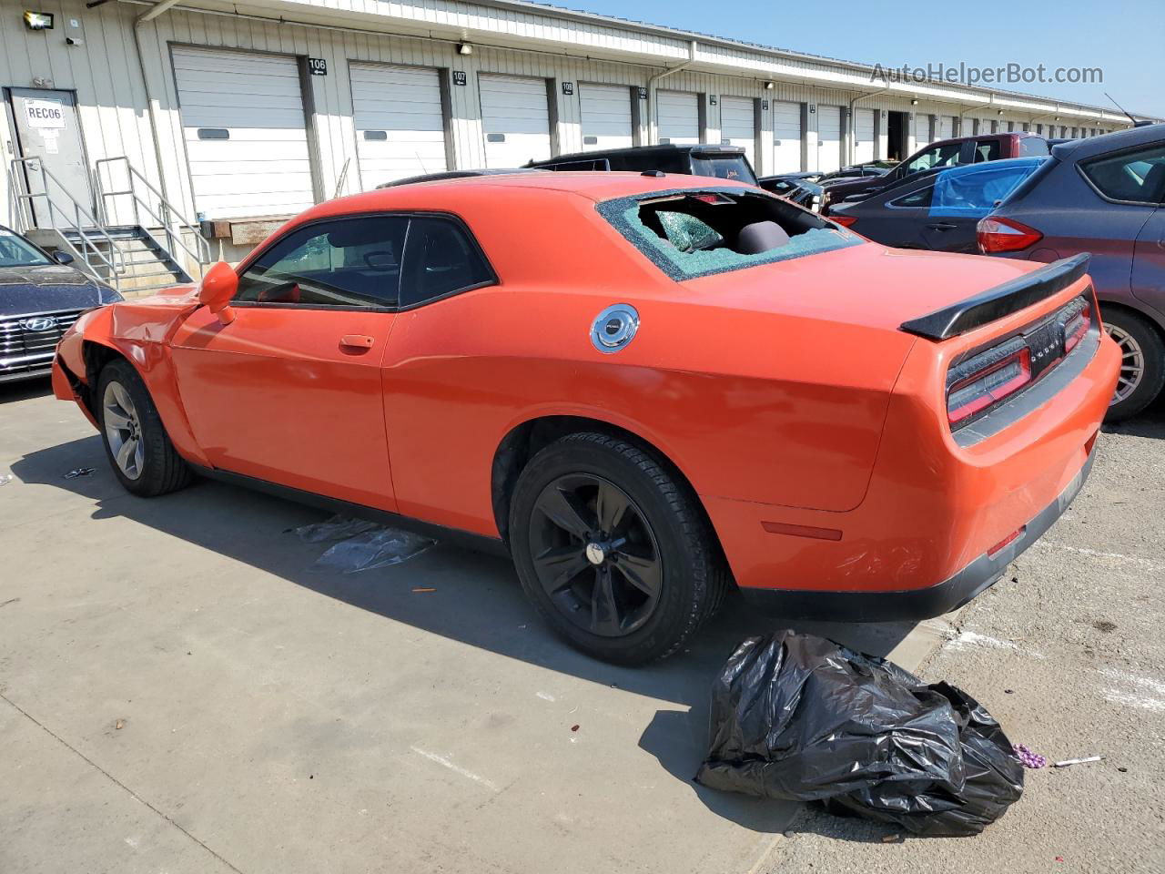 2017 Dodge Challenger Sxt Оранжевый vin: 2C3CDZAG9HH587201