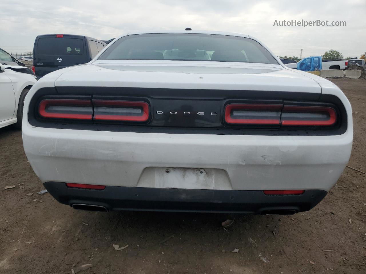 2015 Dodge Challenger Sxt White vin: 2C3CDZAGXFH843052