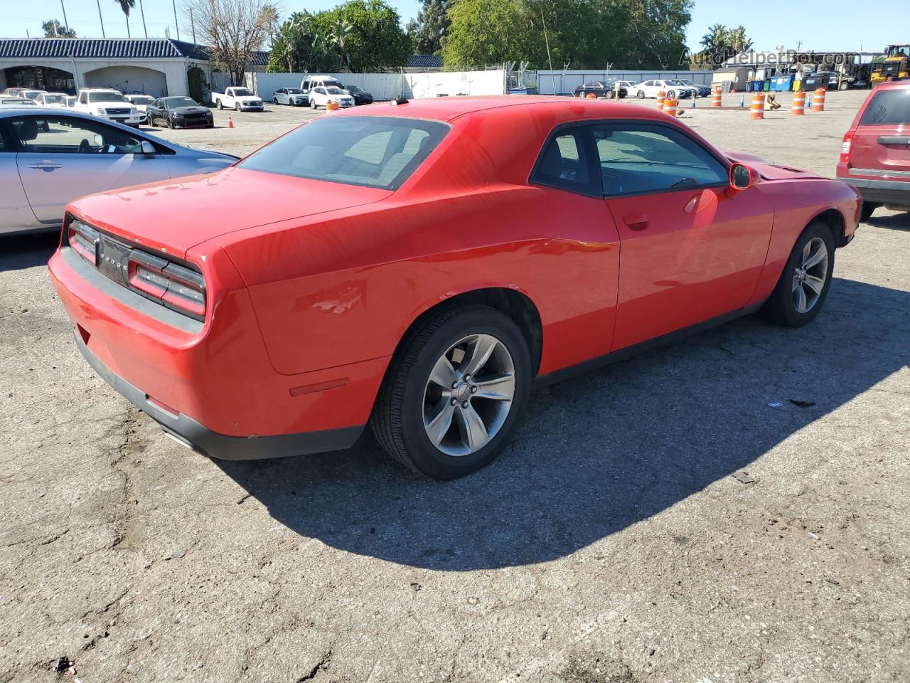 2015 Dodge Challenger Sxt Red vin: 2C3CDZAGXFH878111