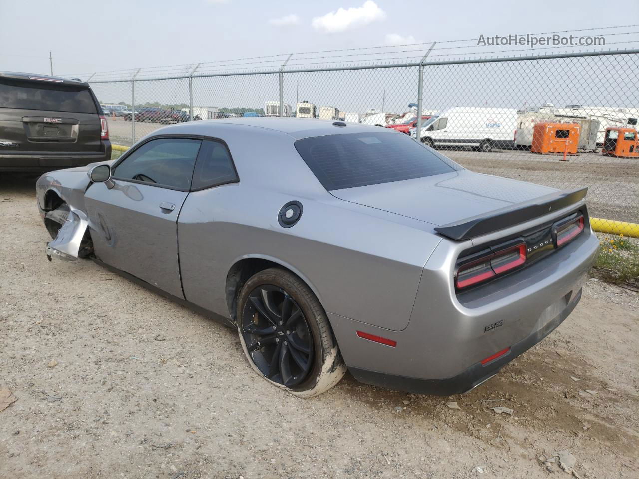 2018 Dodge Challenger Sxt Серебряный vin: 2C3CDZAGXJH204632