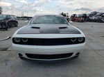 2018 Dodge Challenger Sxt White vin: 2C3CDZAGXJH311454