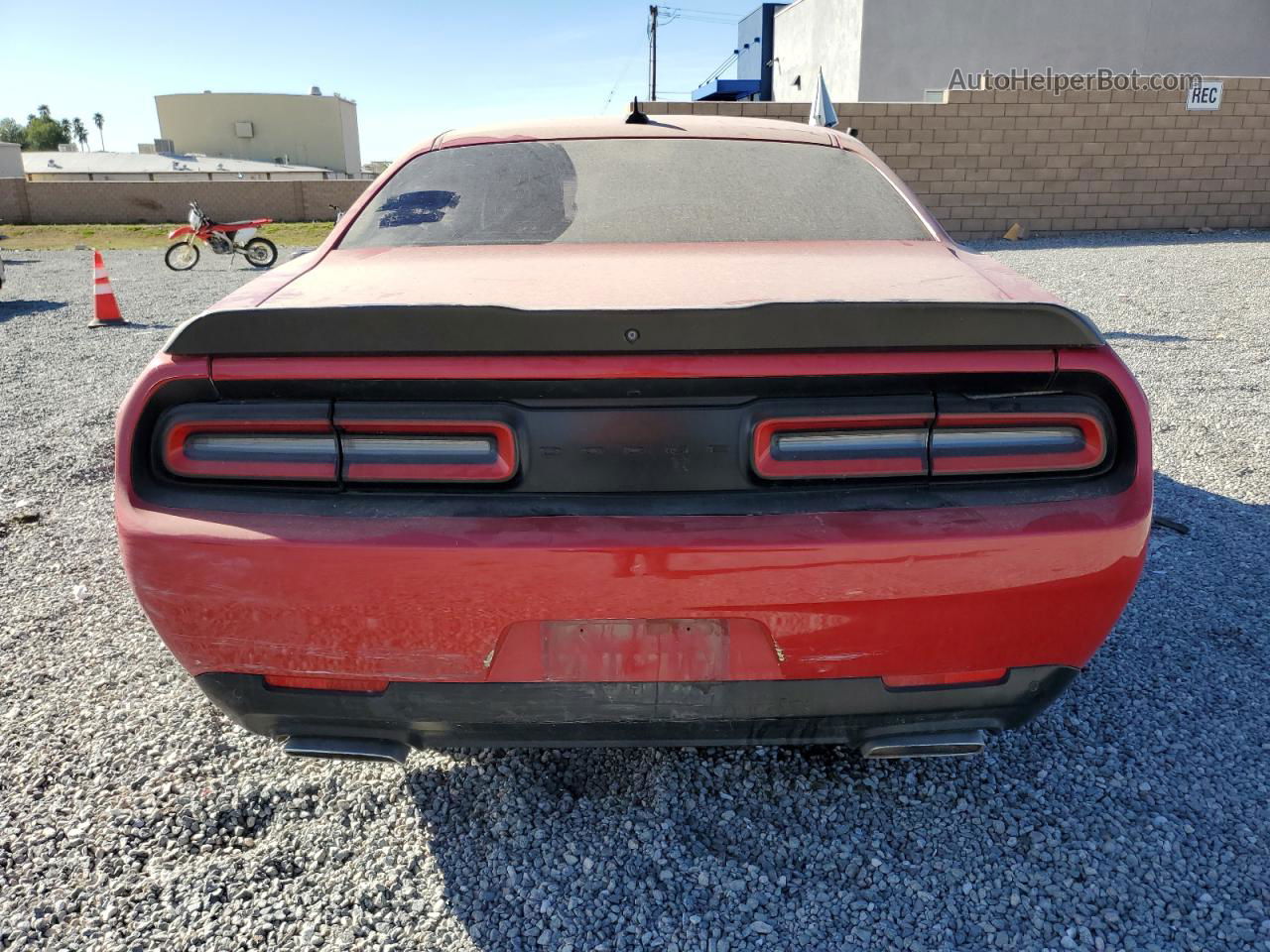 2015 Dodge Challenger Sxt Red vin: 2C3CDZAT8FH843189