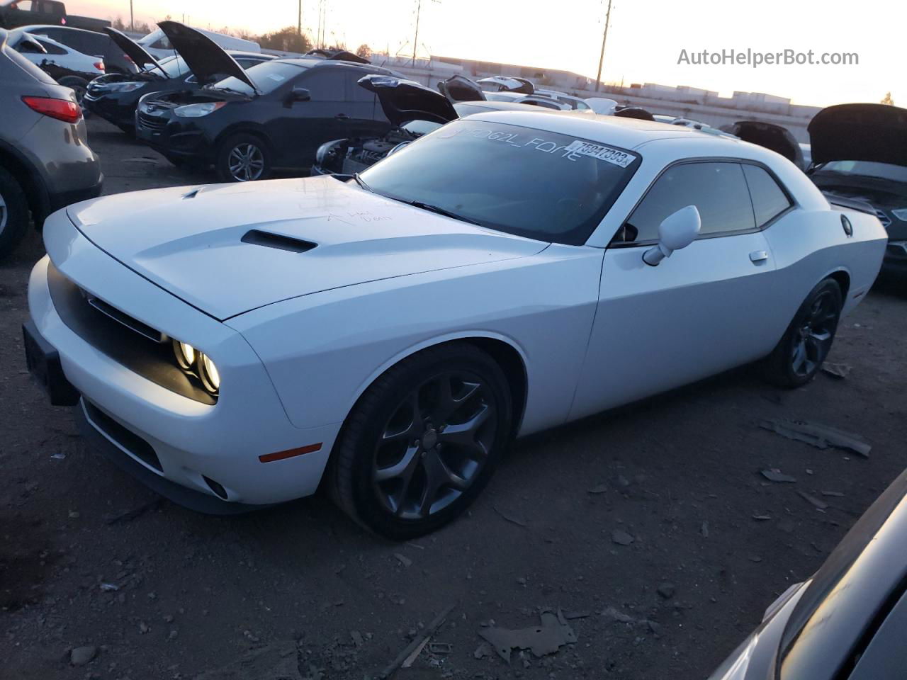 2015 Dodge Challenger Sxt Plus White vin: 2C3CDZBG3FH758035