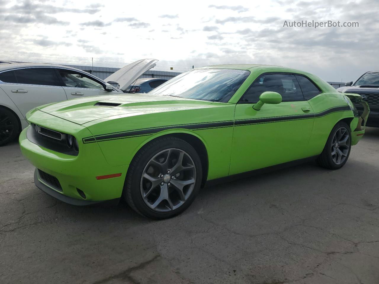 2015 Dodge Challenger Sxt Plus Зеленый vin: 2C3CDZBT9FH747635