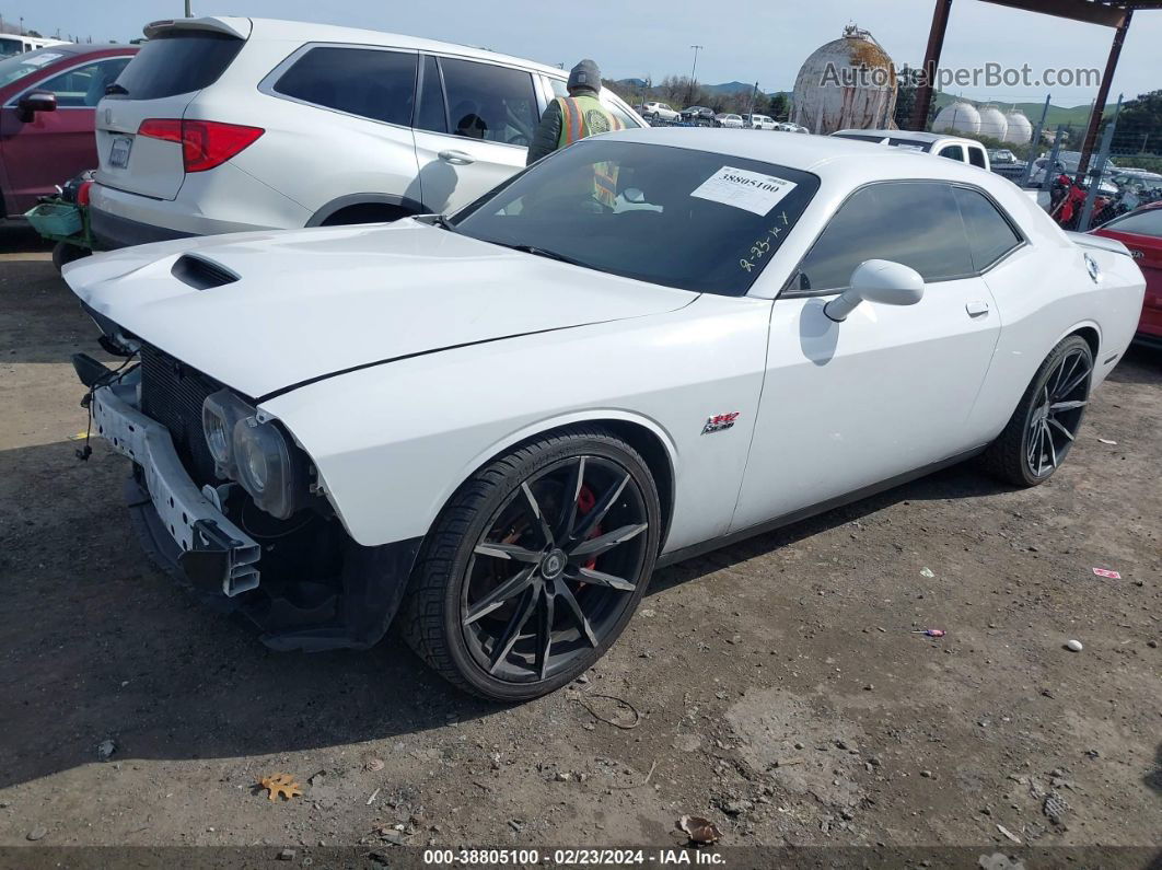 2015 Dodge Challenger Srt 392 Белый vin: 2C3CDZDJ1FH750427