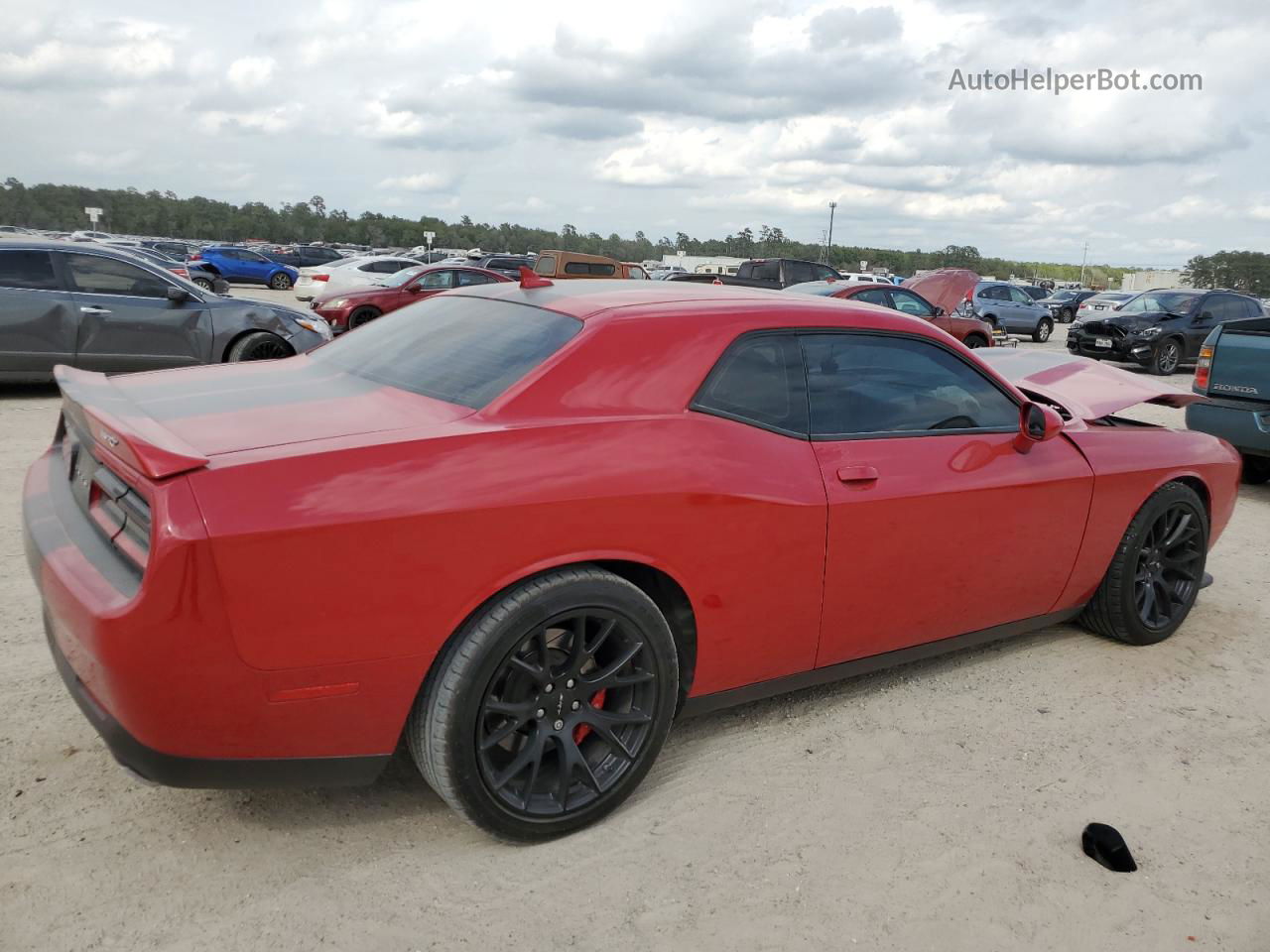 2015 Dodge Challenger Srt 392 Red vin: 2C3CDZDJ4FH839652