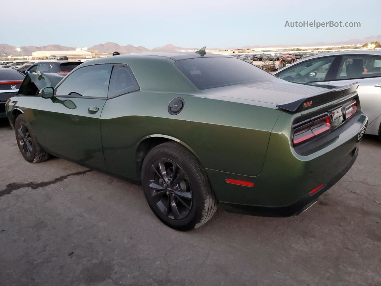 2022 Dodge Challenger Sxt Green vin: 2C3CDZGG7NH188810