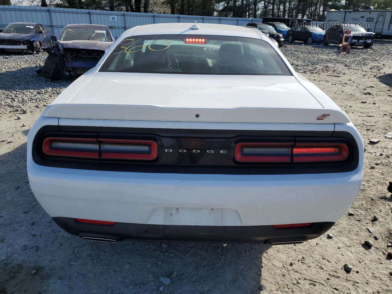 2018 Dodge Challenger Gt White vin: 2C3CDZGG8JH322895