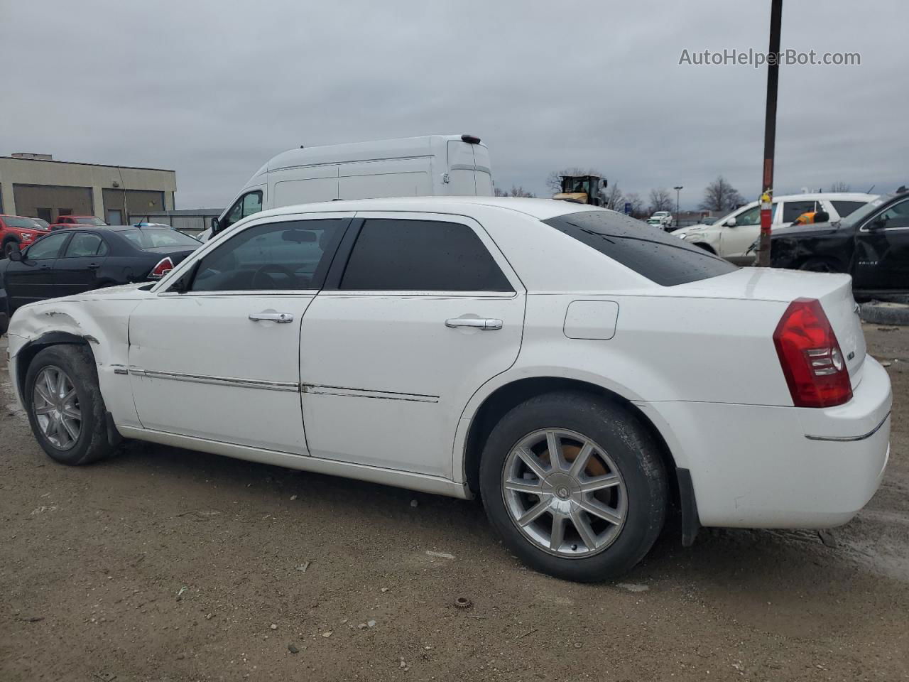 2010 Chrysler 300 Touring White vin: 2C3CK5CV0AH331206