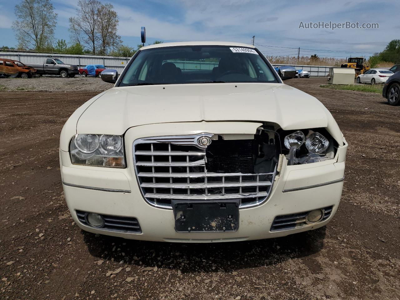 2010 Chrysler 300 Touring Beige vin: 2C3CK5CV8AH129326