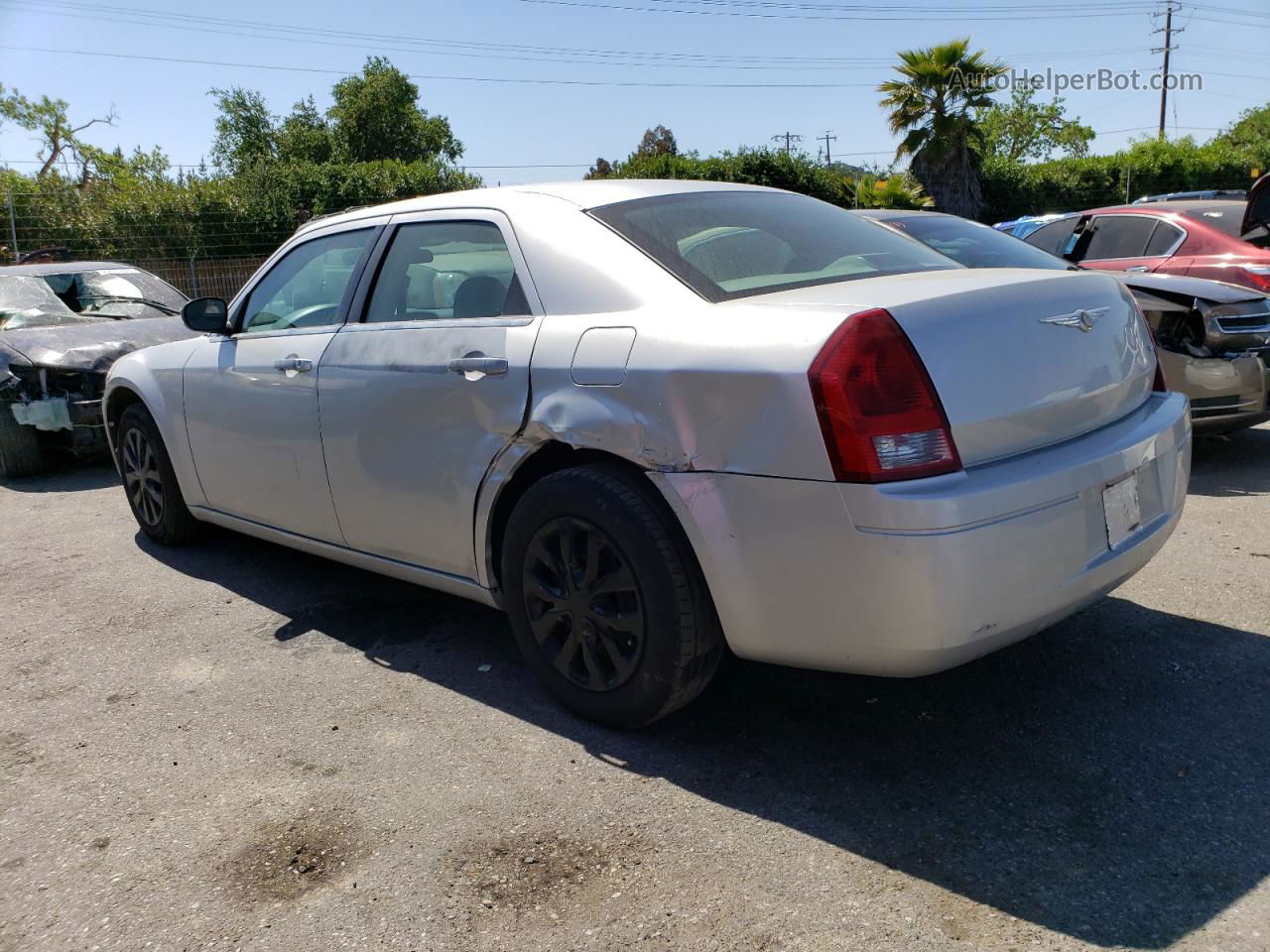 2007 Chrysler 300  Silver vin: 2C3KA43R17H802851