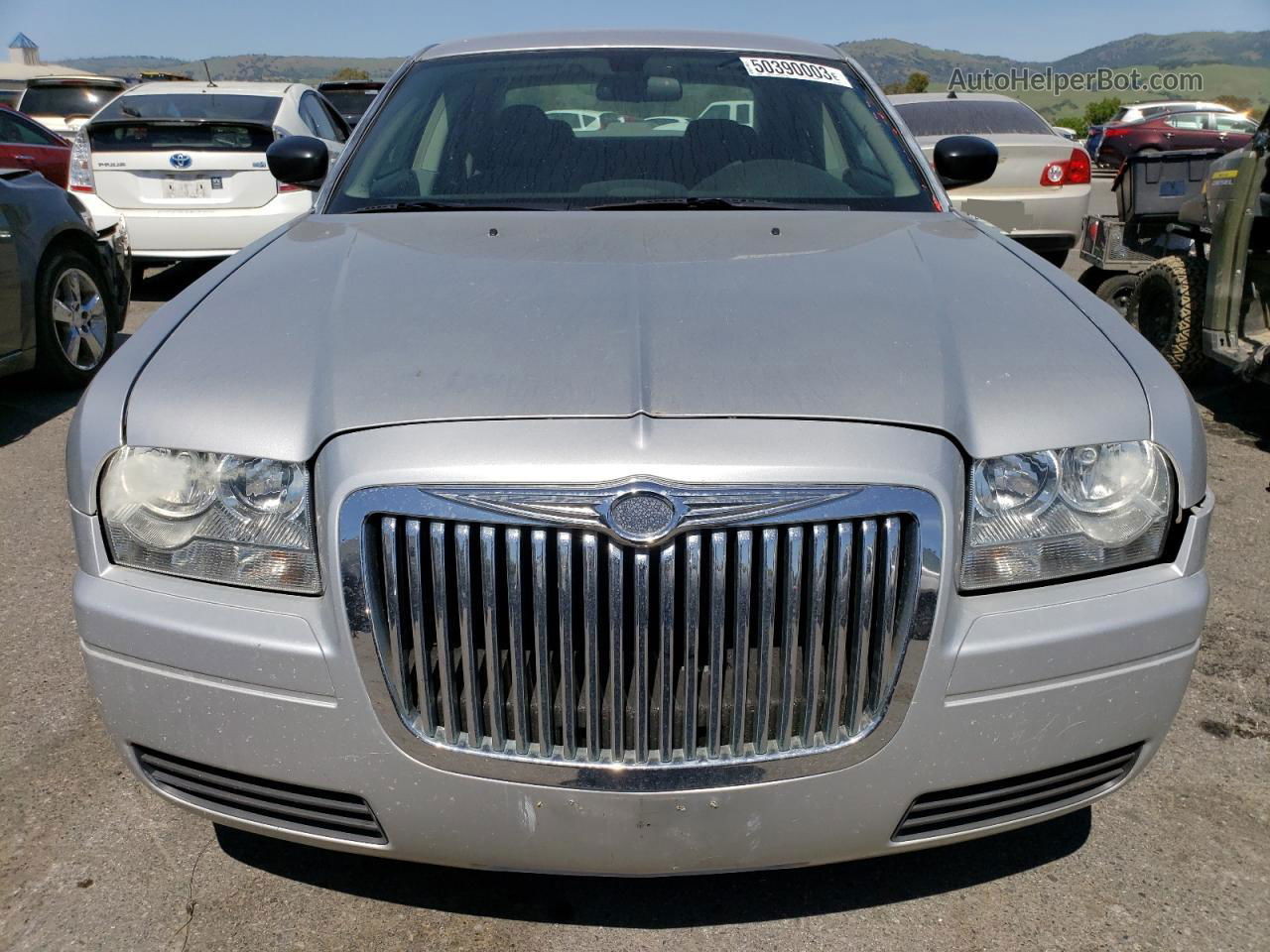 2007 Chrysler 300  Silver vin: 2C3KA43R17H802851