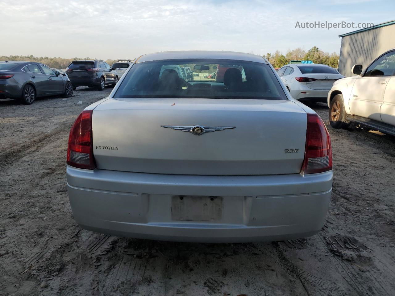 2007 Chrysler 300  Серебряный vin: 2C3KA43R37H640379