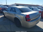 2007 Chrysler 300   Gold vin: 2C3KA43R47H665517