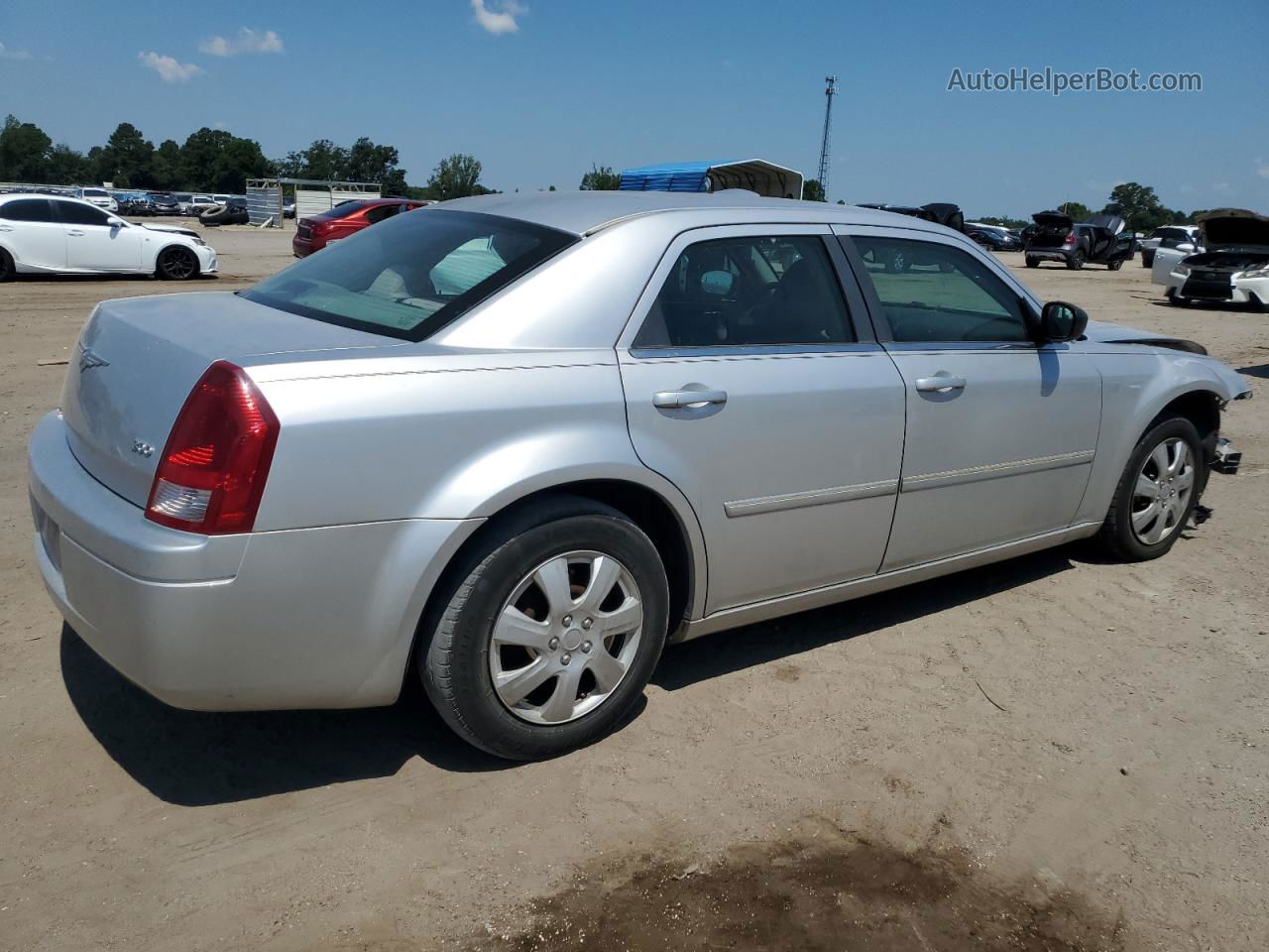 2007 Chrysler 300  Silver vin: 2C3KA43R57H711405