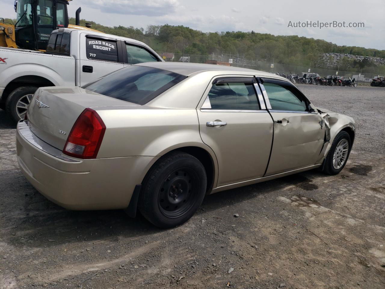 2007 Chrysler 300  Beige vin: 2C3KA43R67H610017