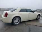 2007 Chrysler 300  White vin: 2C3KA43R67H715592