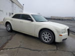 2007 Chrysler 300  White vin: 2C3KA43R67H715592