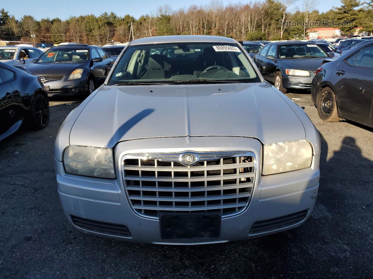 2007 Chrysler 300  Silver vin: 2C3KA43R77H716153