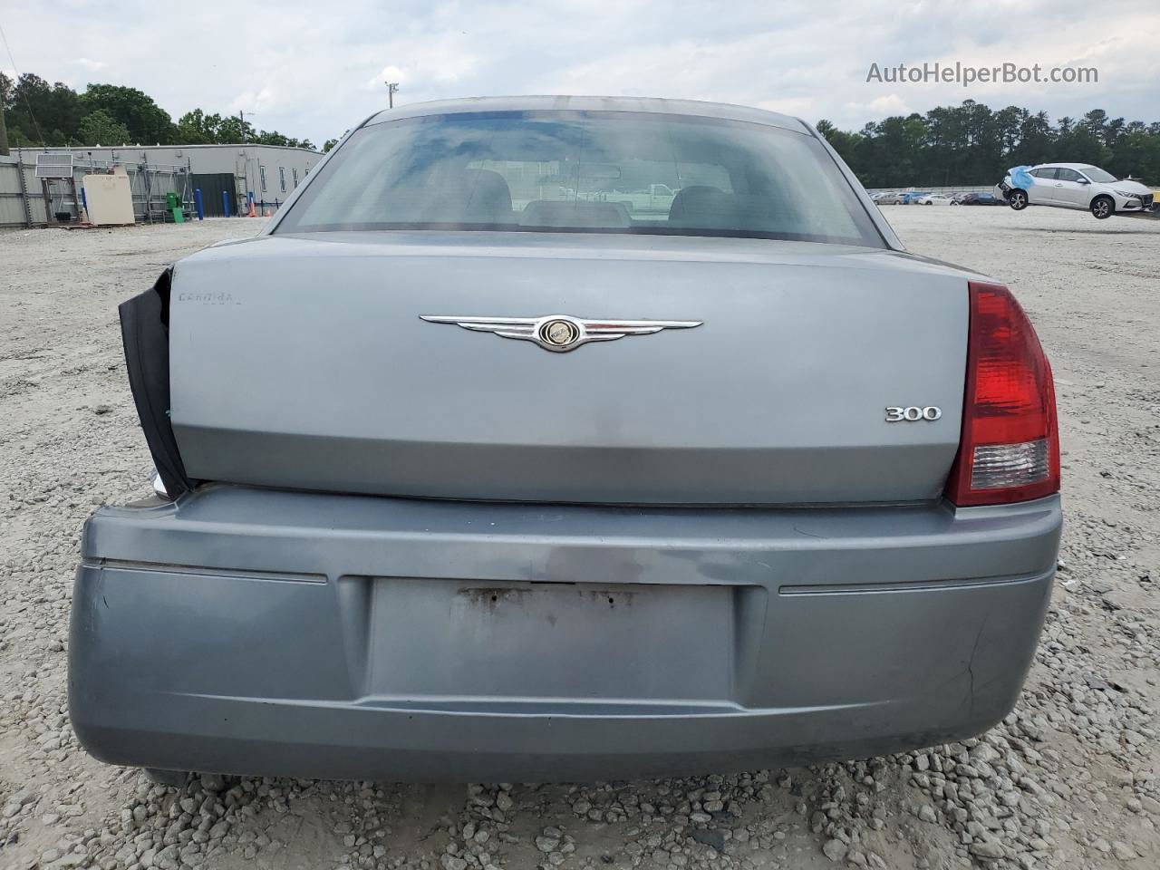 2007 Chrysler 300  Silver vin: 2C3KA43R87H645626