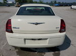 2007 Chrysler 300  White vin: 2C3KA43R87H647974