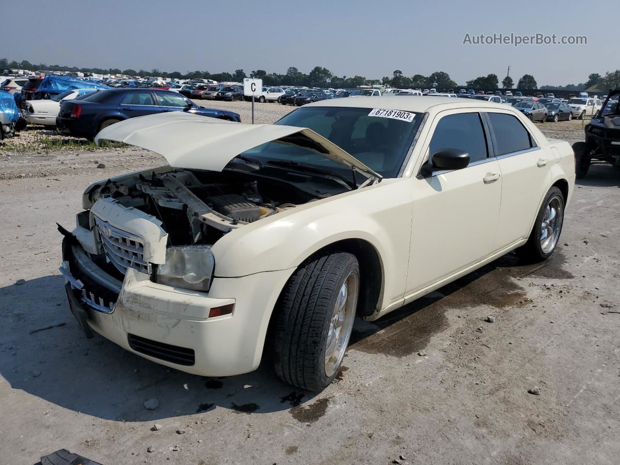 2007 Chrysler 300  Белый vin: 2C3KA43R87H647974