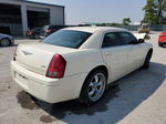 2007 Chrysler 300  White vin: 2C3KA43R87H647974