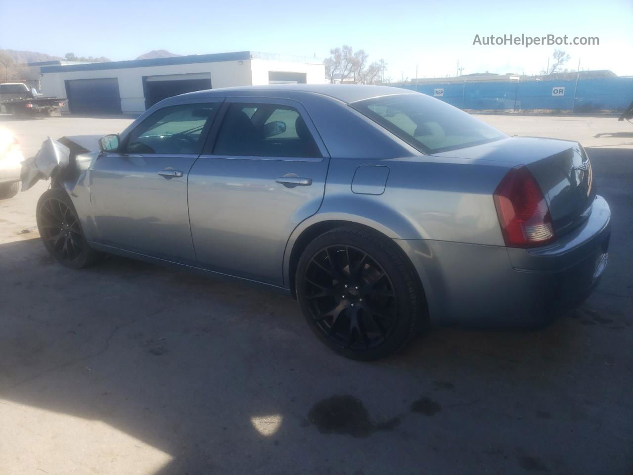 2007 Chrysler 300  Серебряный vin: 2C3KA43R87H833630