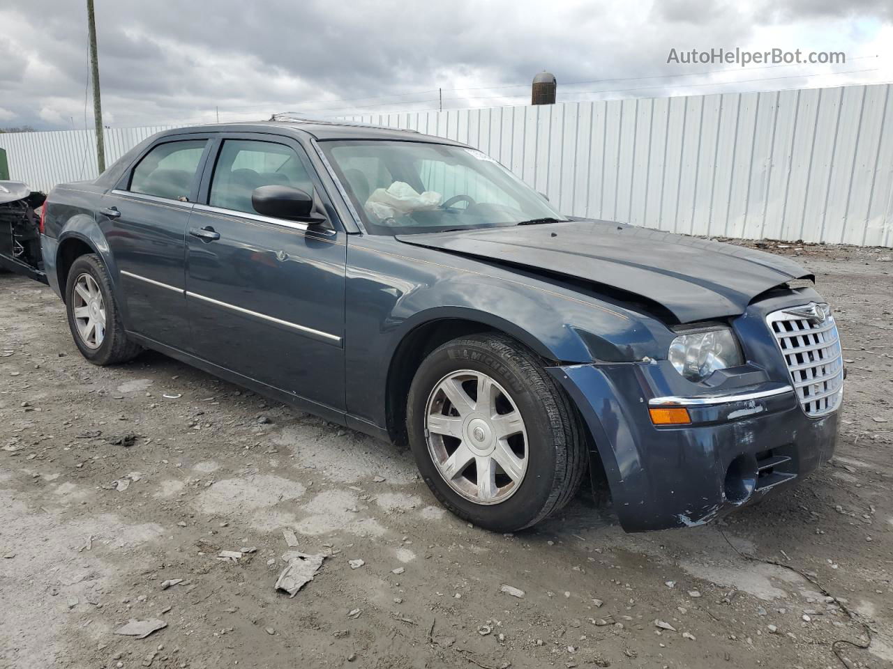 2007 Chrysler 300  Charcoal vin: 2C3KA43R87H877367