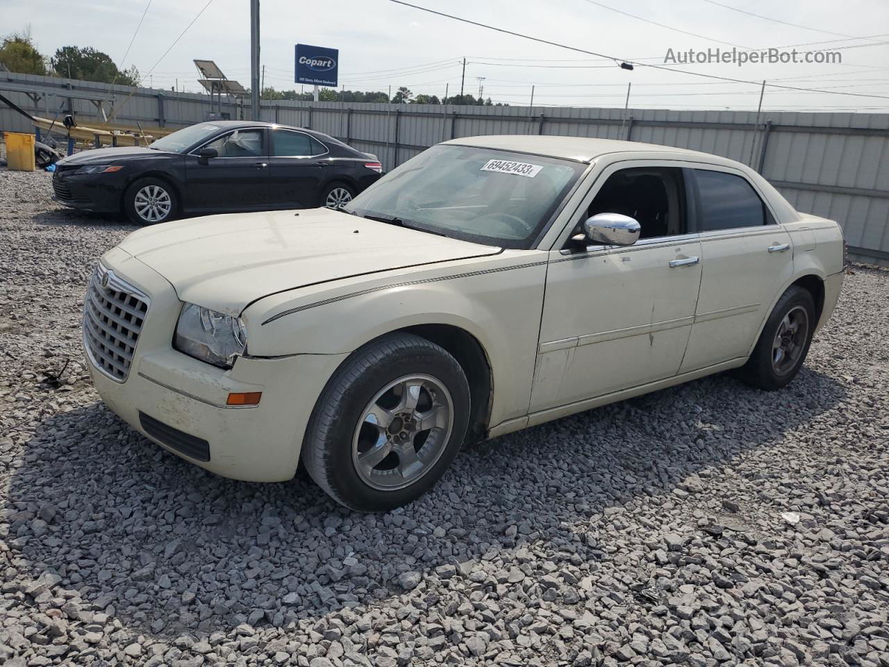 2007 Chrysler 300  Cream vin: 2C3KA43R87H894203