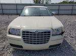 2007 Chrysler 300  Cream vin: 2C3KA43R87H894203