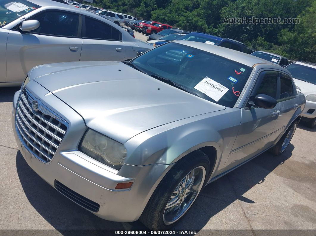 2007 Chrysler 300   Silver vin: 2C3KA43RX7H637625