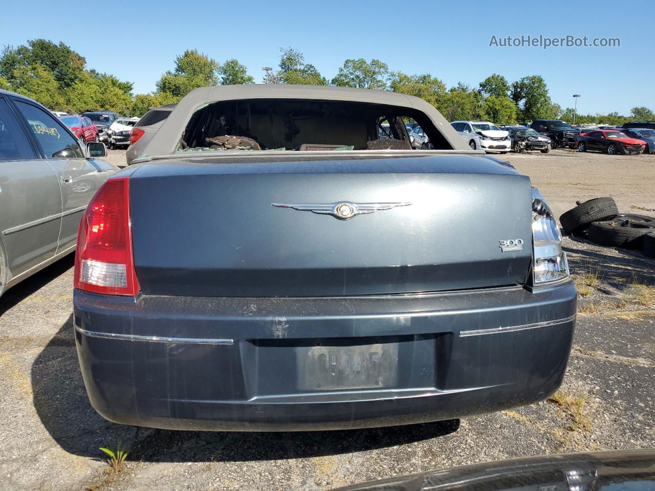 2007 Chrysler 300 Touring Gray vin: 2C3KA53G07H635032