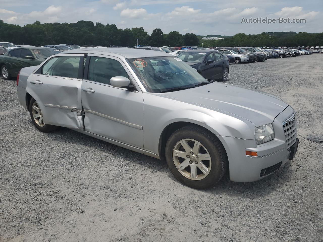 2007 Chrysler 300 Touring Silver vin: 2C3KA53G07H746082