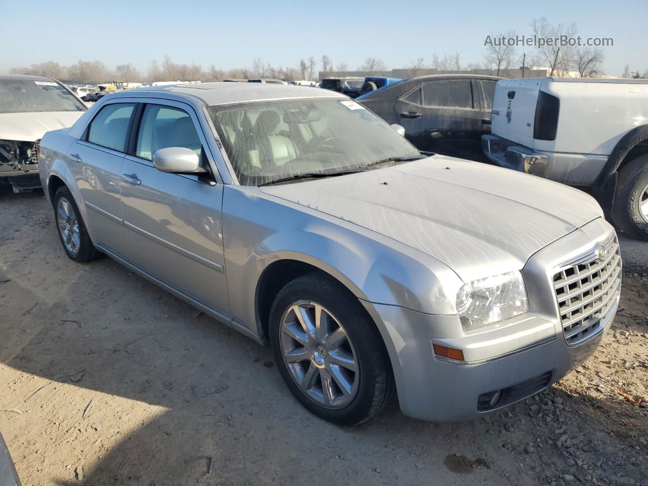 2007 Chrysler 300 Touring Silver vin: 2C3KA53G17H628963