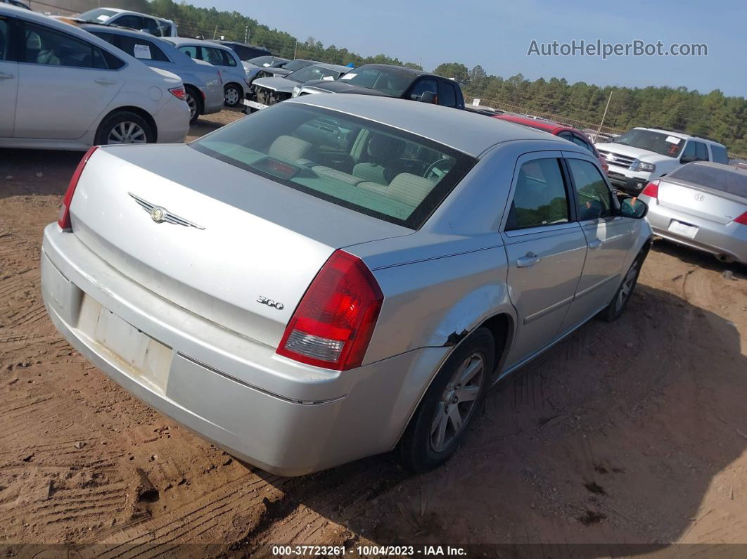 2007 Chrysler 300   Silver vin: 2C3KA53G17H812588