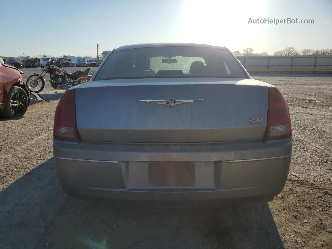 2007 Chrysler 300 Touring Silver vin: 2C3KA53G27H716128