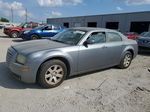 2007 Chrysler 300 Touring Gray vin: 2C3KA53G27H774613