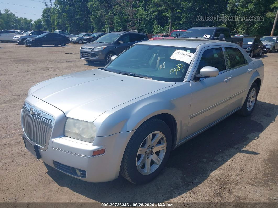 2007 Chrysler 300 Touring Silver vin: 2C3KA53G27H854834